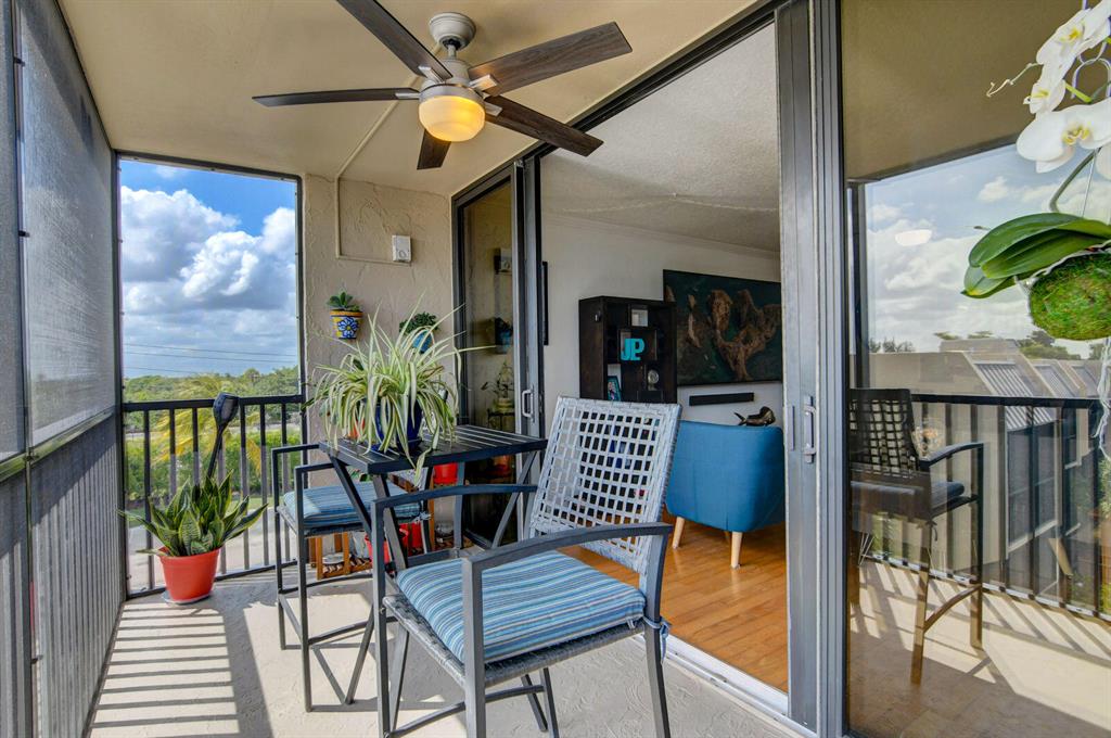 9 Royal Palm 4060 Way Unit: 4060