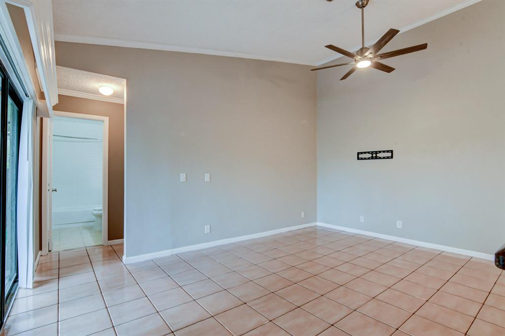 5694 Northpointe Lane Lane