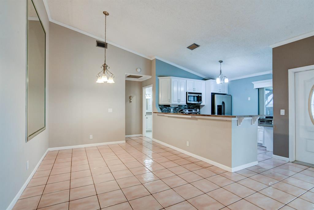 5694 Northpointe Lane Lane