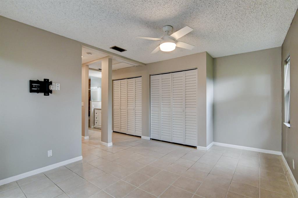 5694 Northpointe Lane Lane