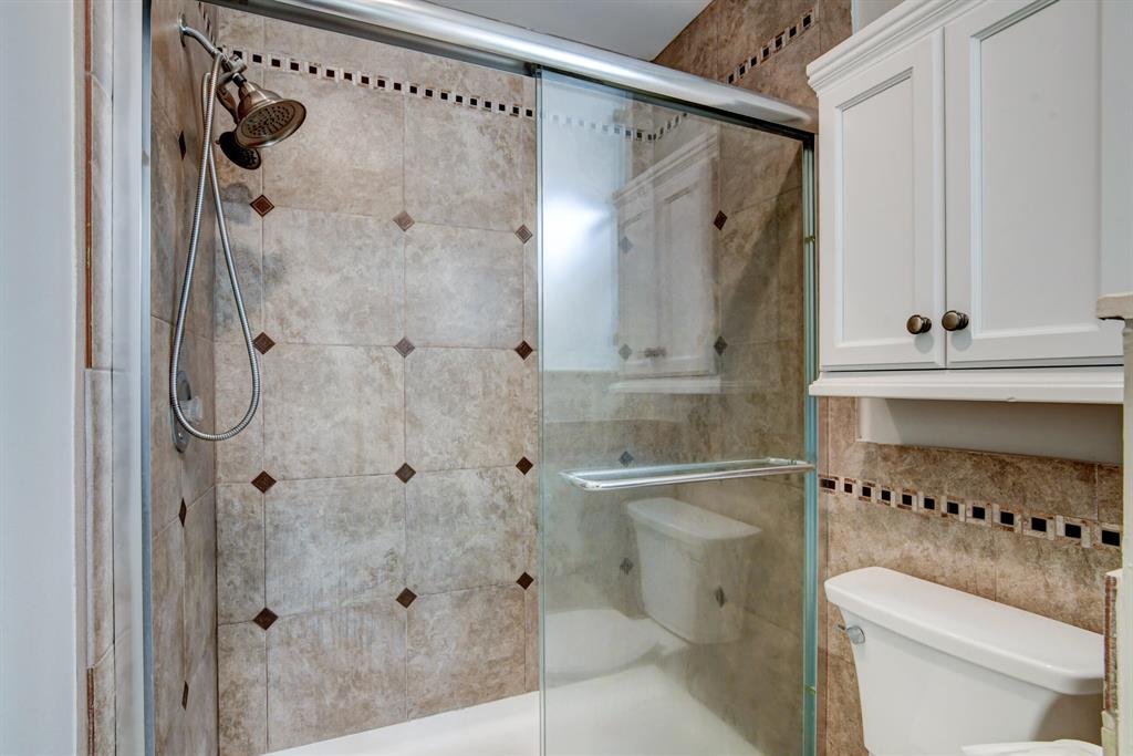 5694 Northpointe Lane Lane