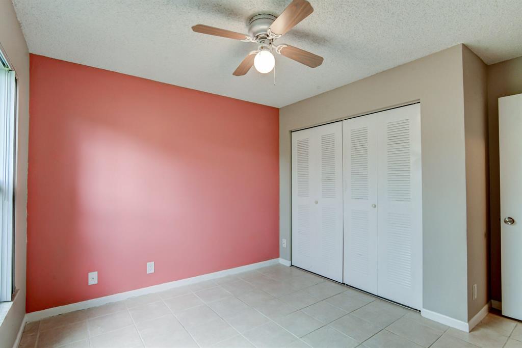 5694 Northpointe Lane Lane