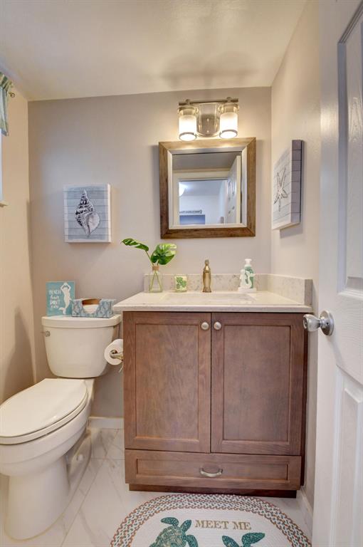 30 Colonial Club Drive Unit: 202