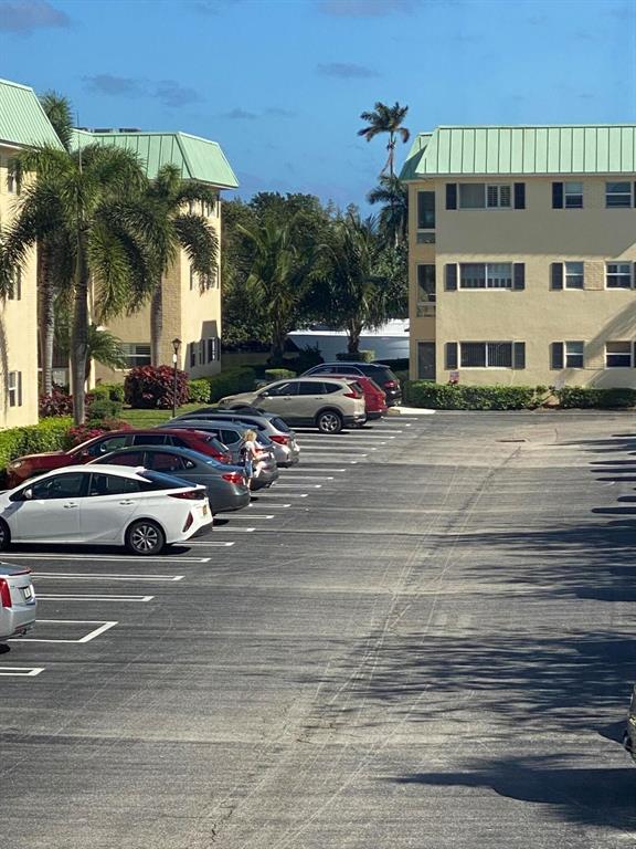 30 Colonial Club Drive Unit: 202