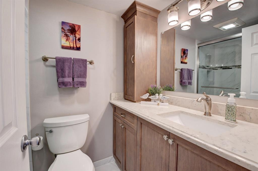 30 Colonial Club Drive Unit: 202