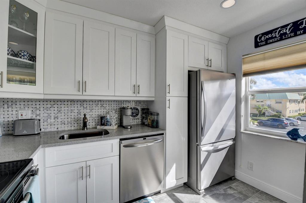 30 Colonial Club Drive Unit: 202