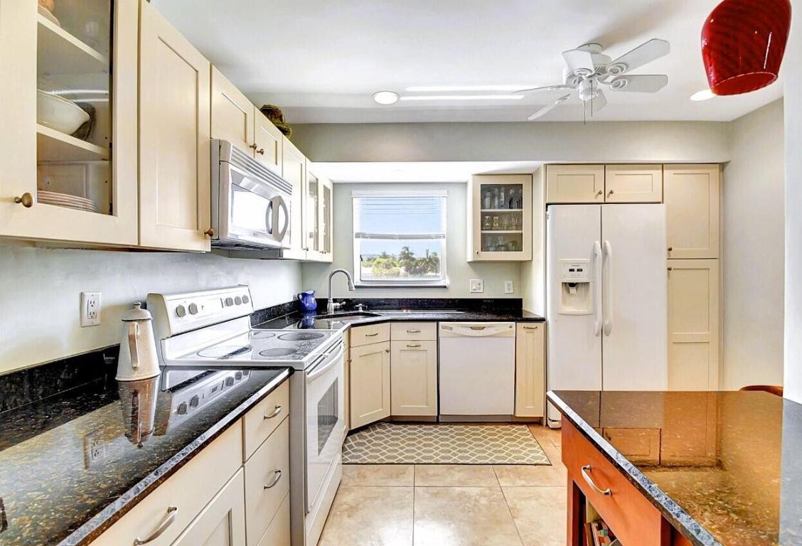 1 Colonial Club Drive 204