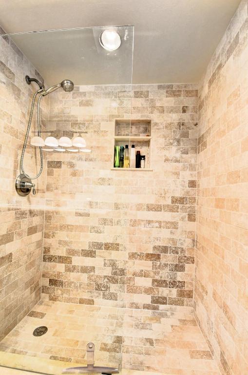 1 Colonial Club Drive 204