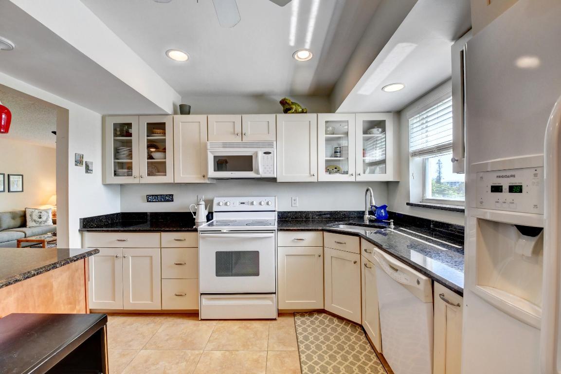 1 Colonial Club Drive 204