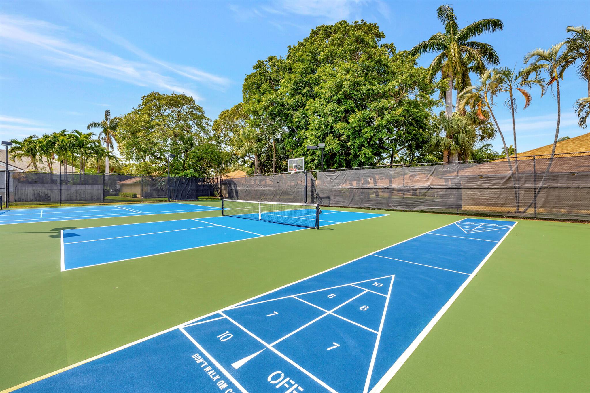 10 S Lakeshore Drive