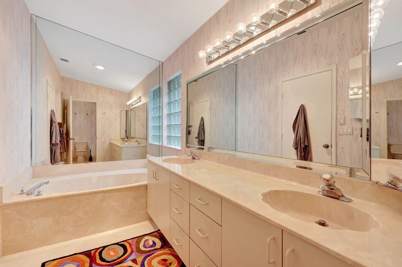 9662 Harbour Lake Circle