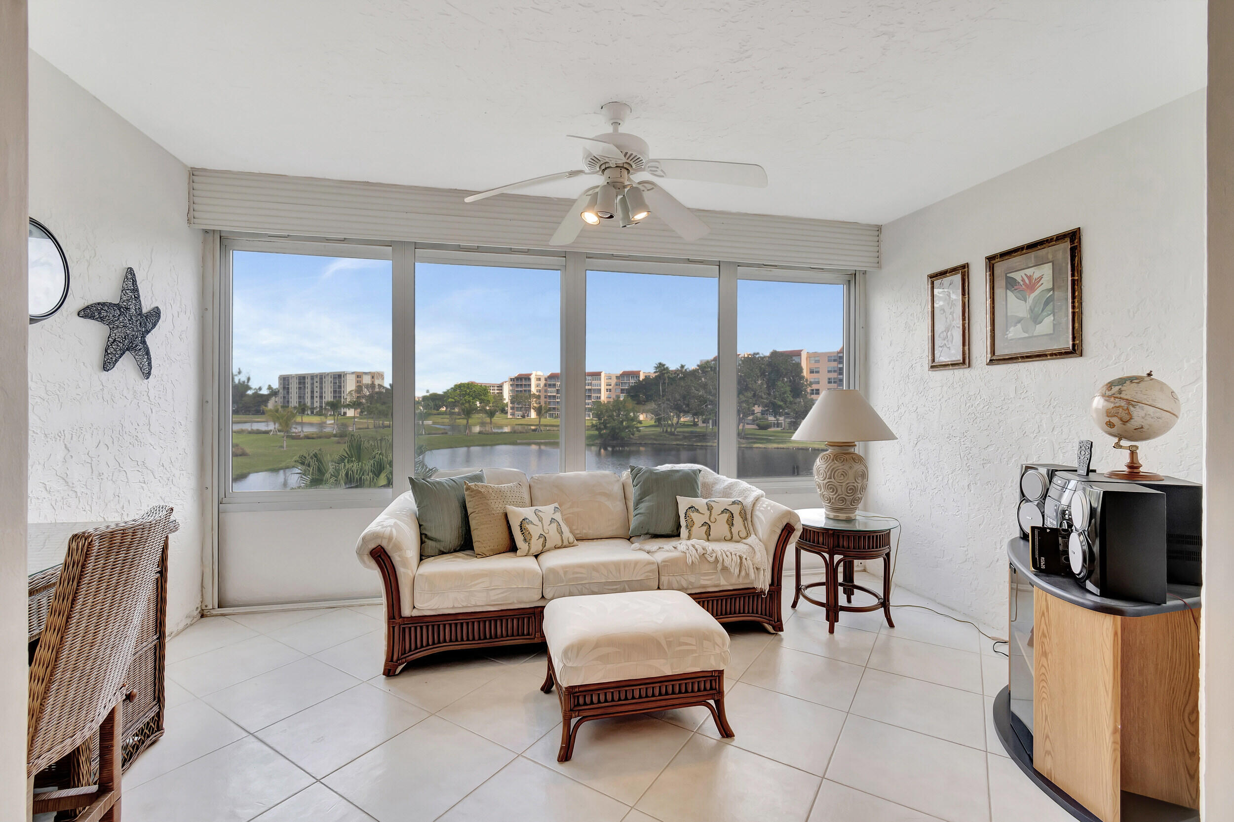 26 Abbey Lane 305