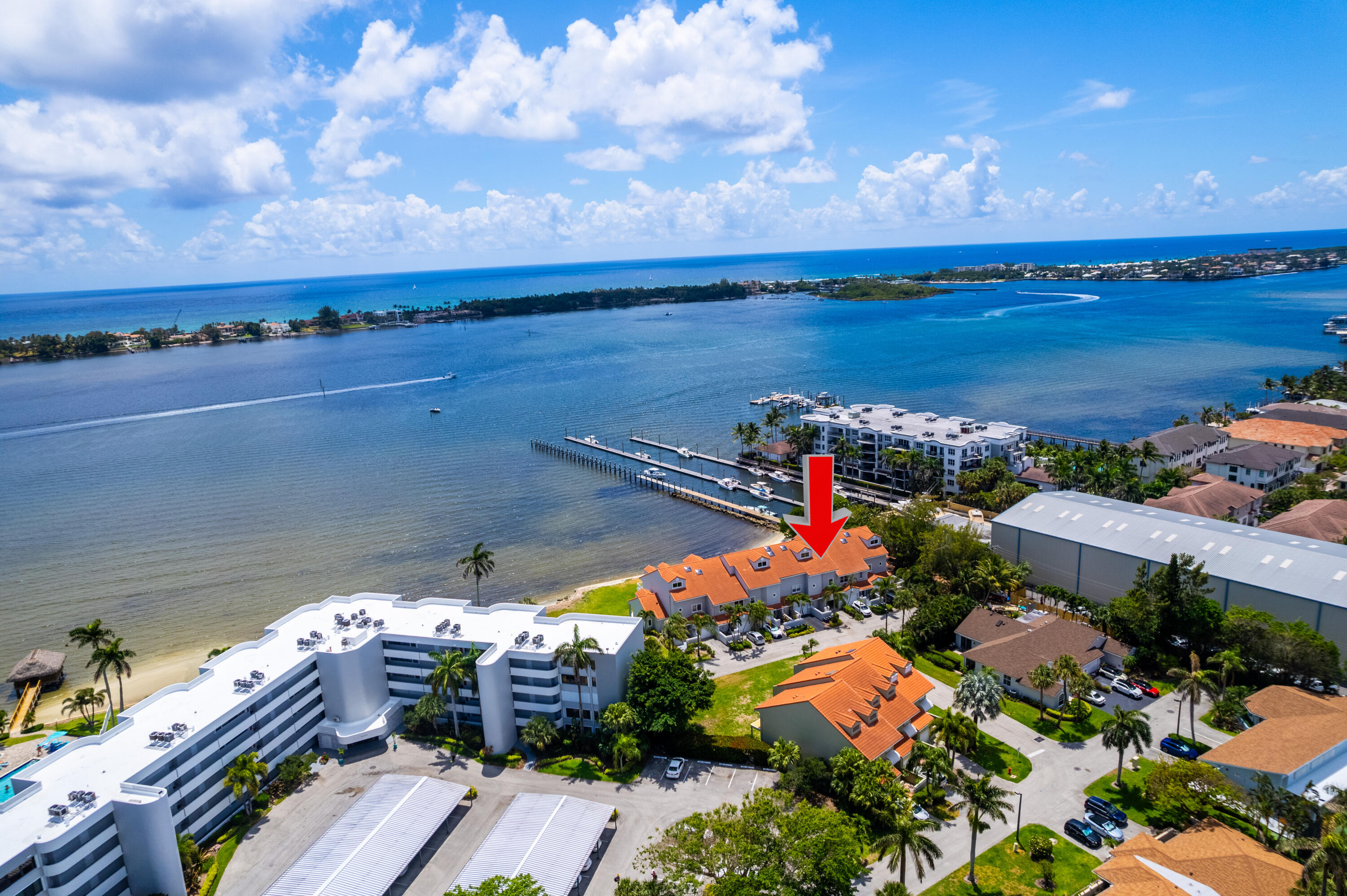 33 S Lakeshore Drive