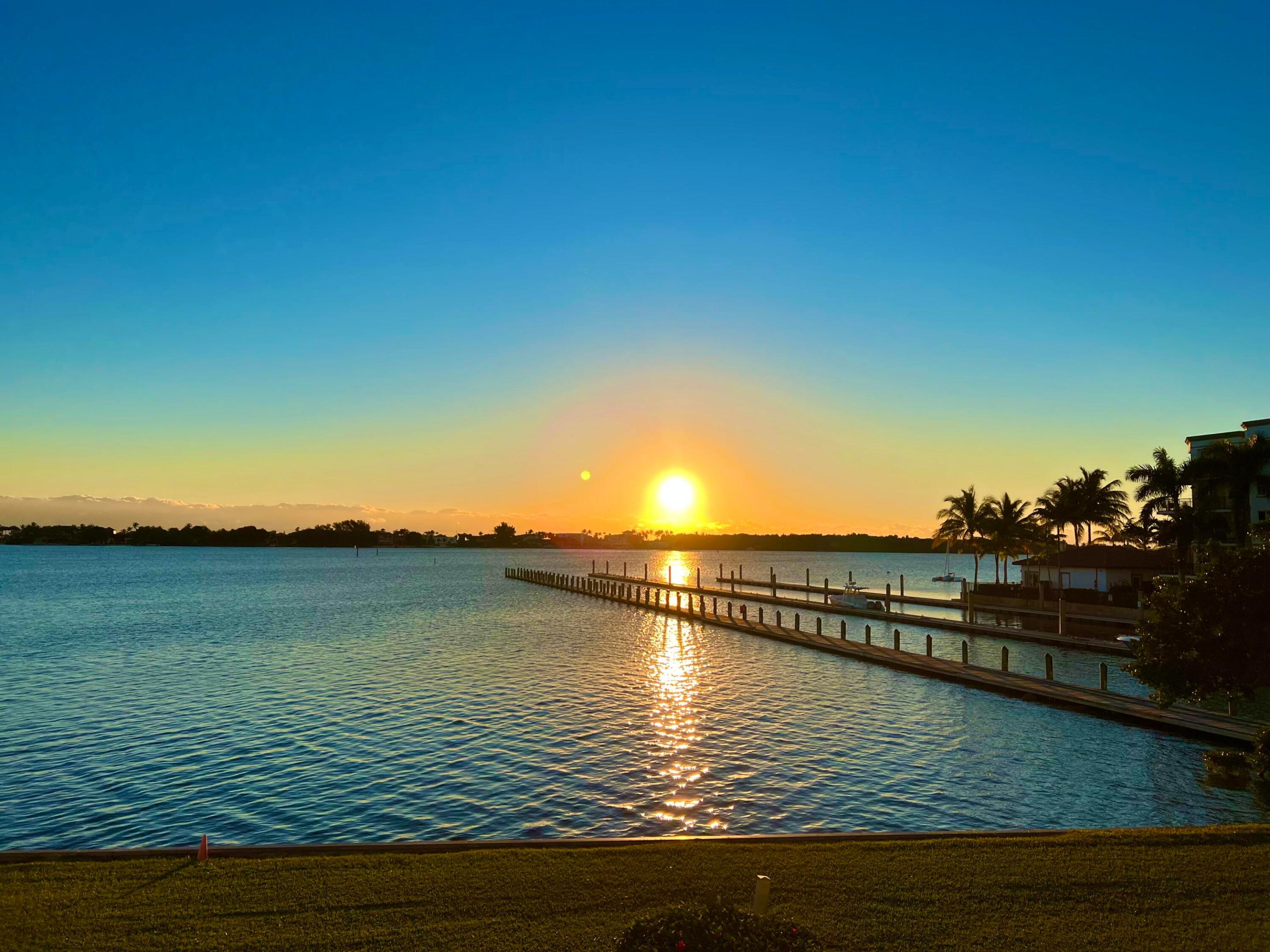 33 S Lakeshore Drive