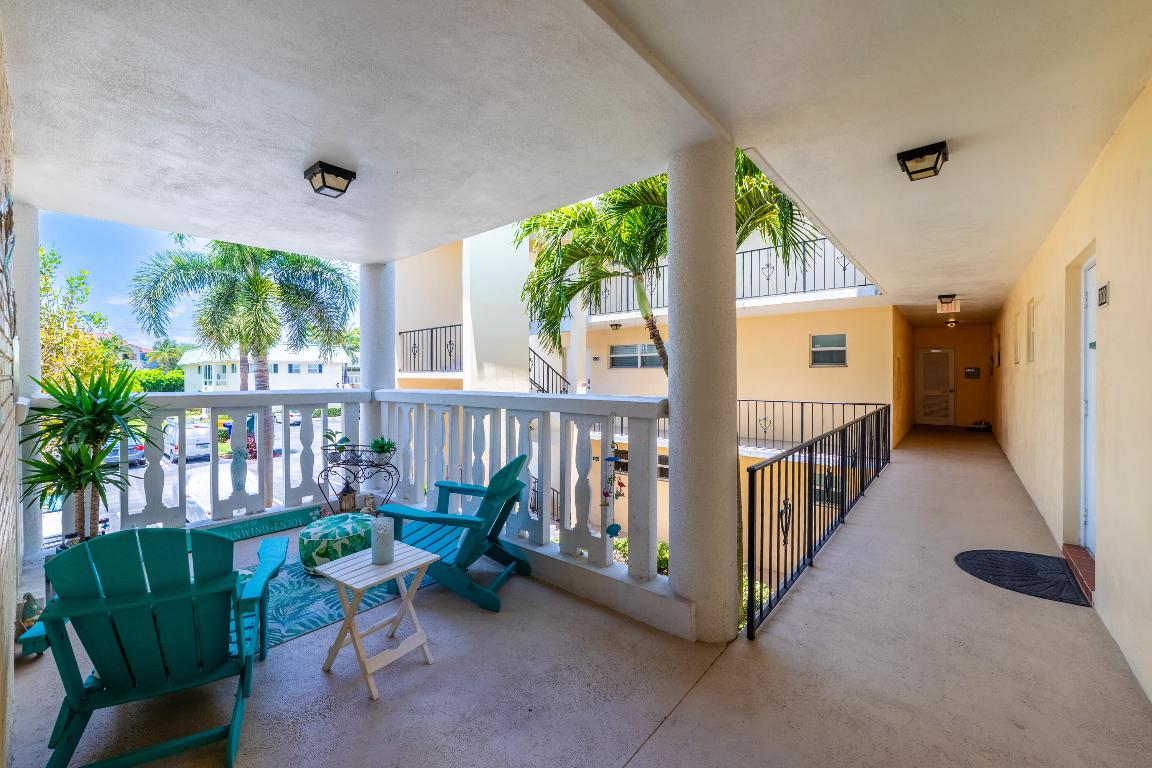 30 Colonial Club Drive 202