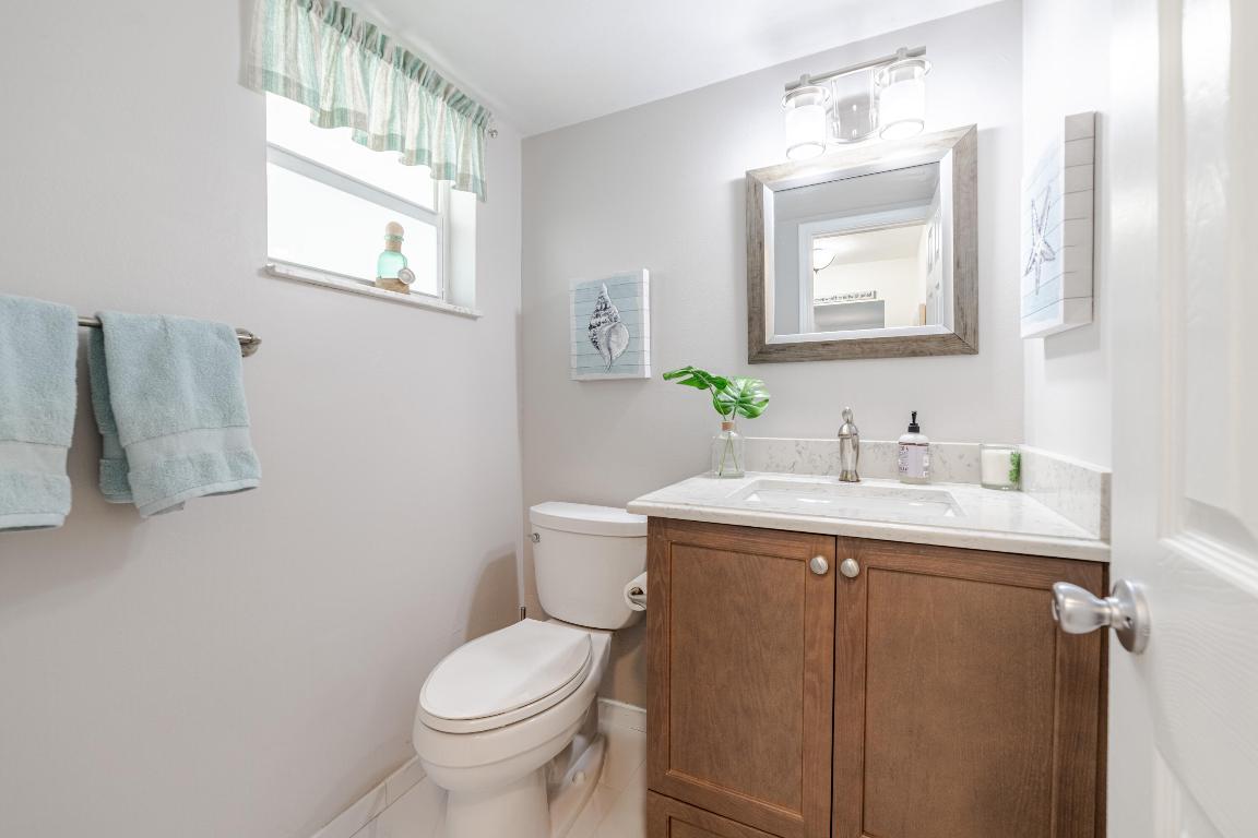 30 Colonial Club Drive 202