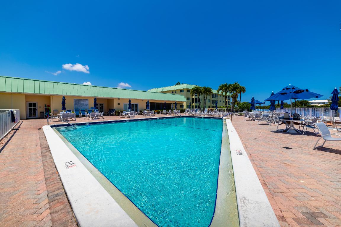 30 Colonial Club Drive 202