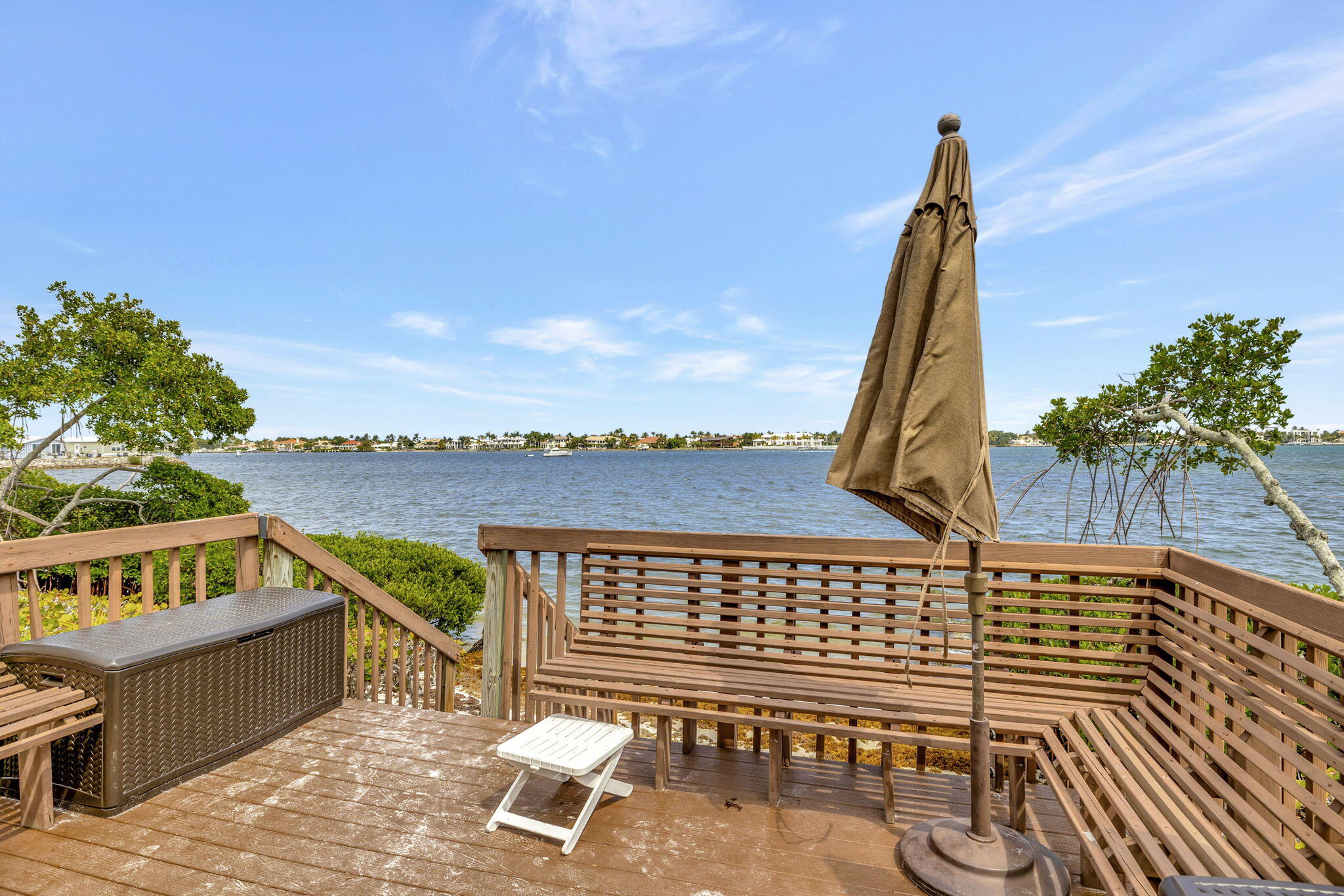 1 S Lakeshore Drive