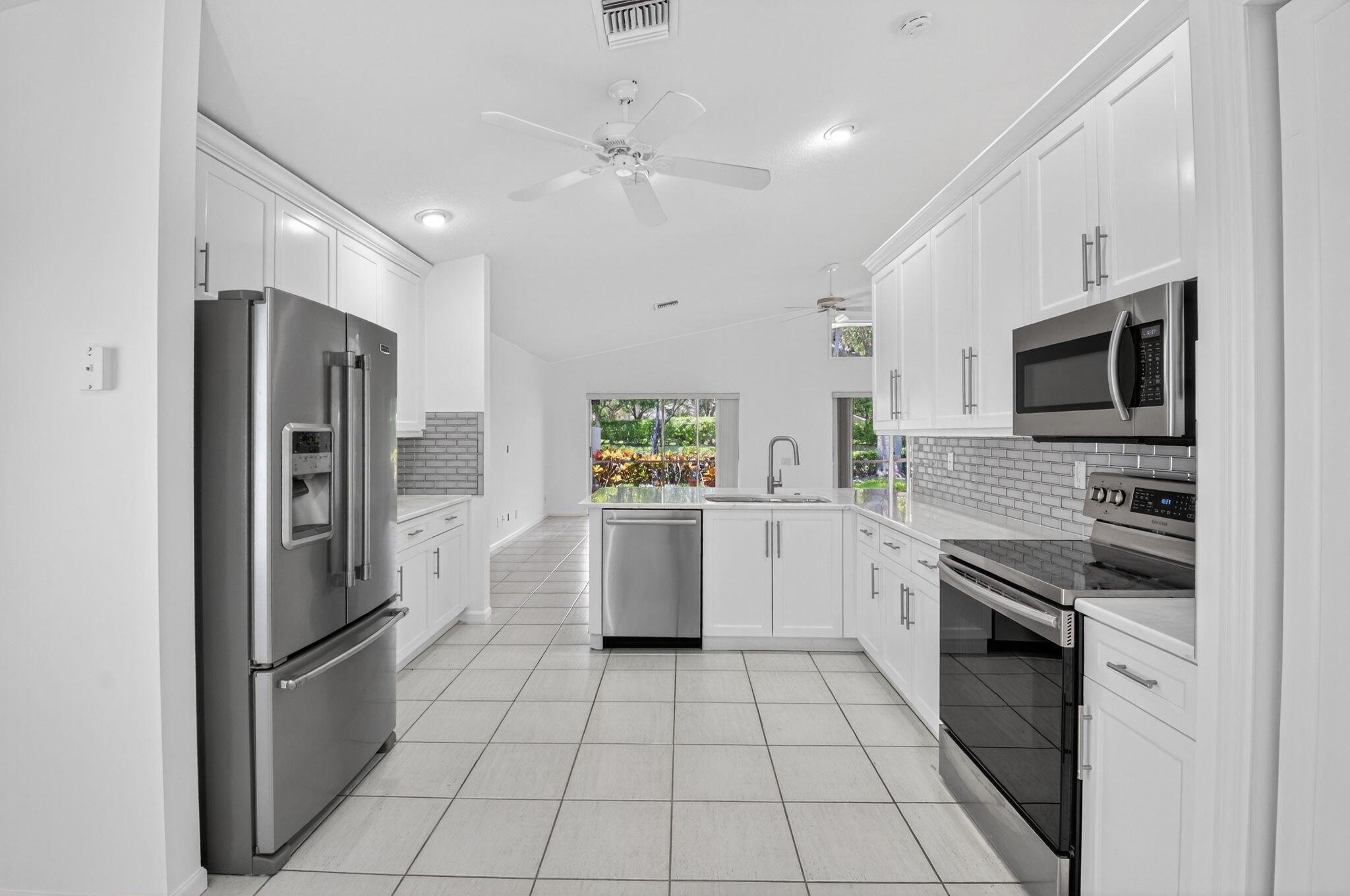 7021 Castlemaine Avenue