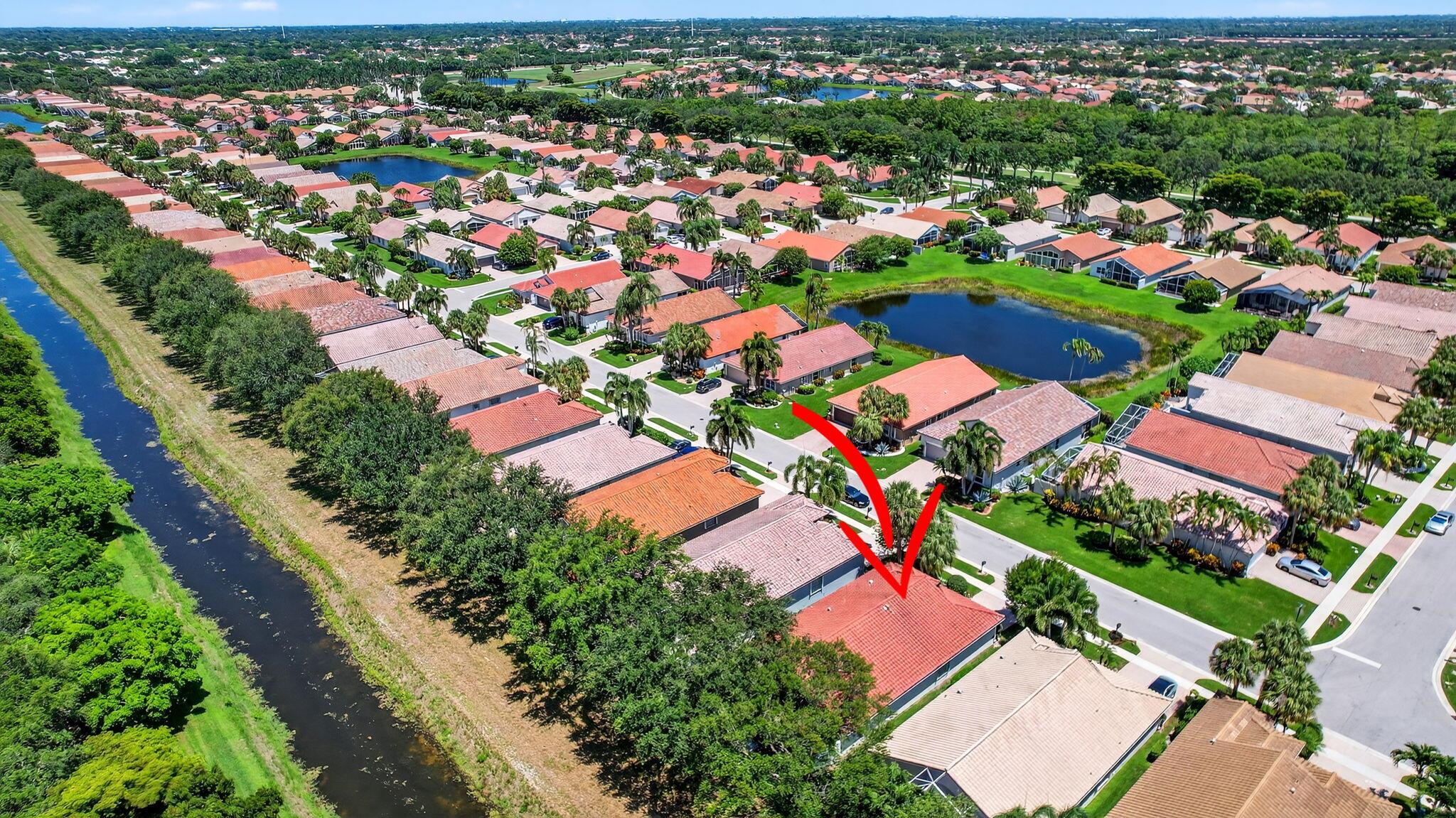 7021 Castlemaine Avenue