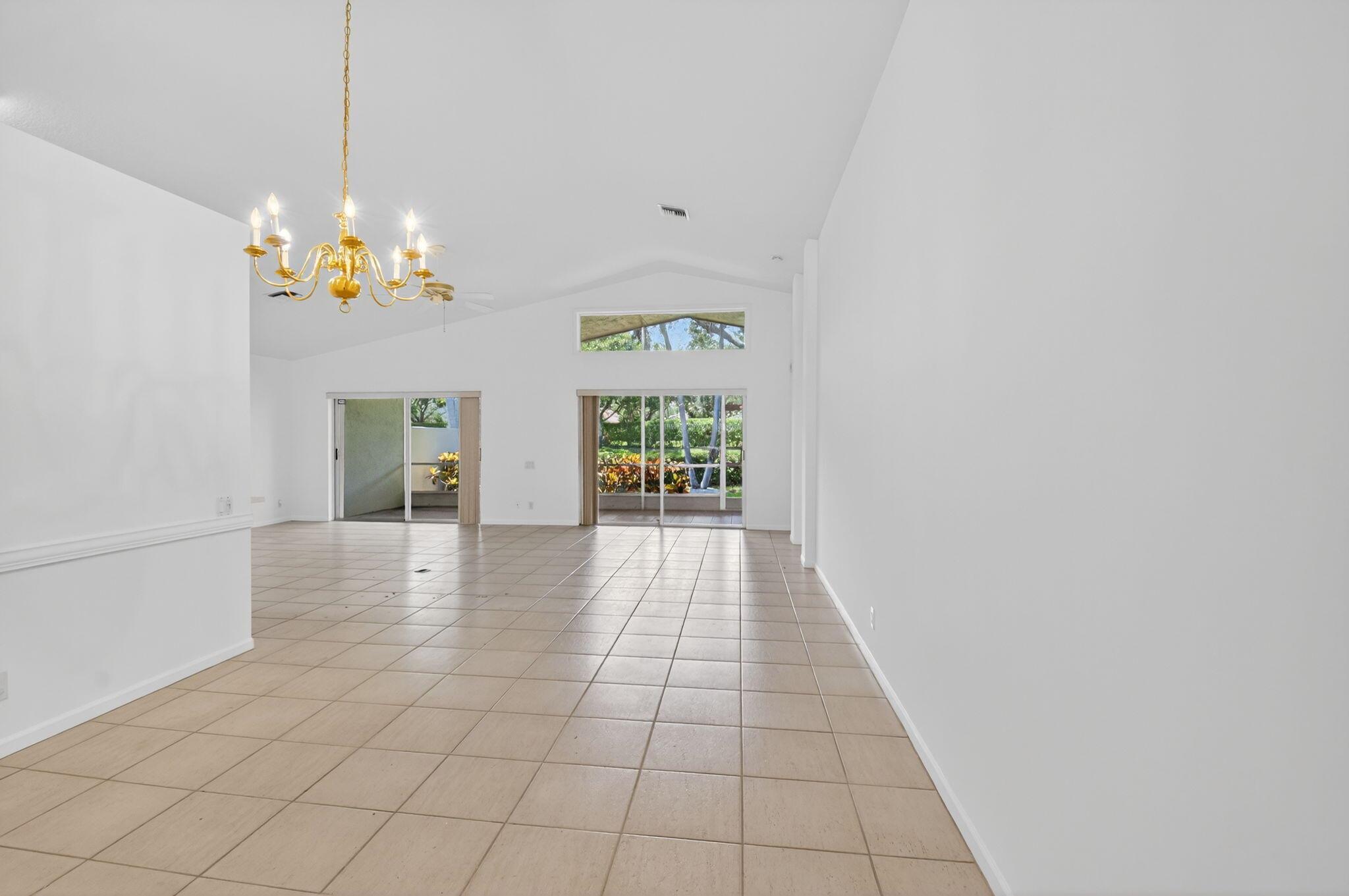 7021 Castlemaine Avenue