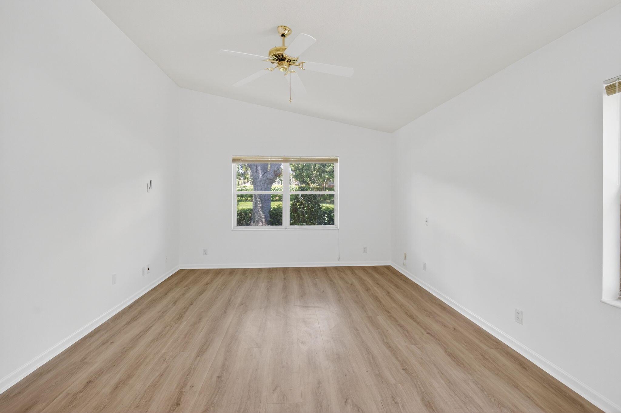 7021 Castlemaine Avenue