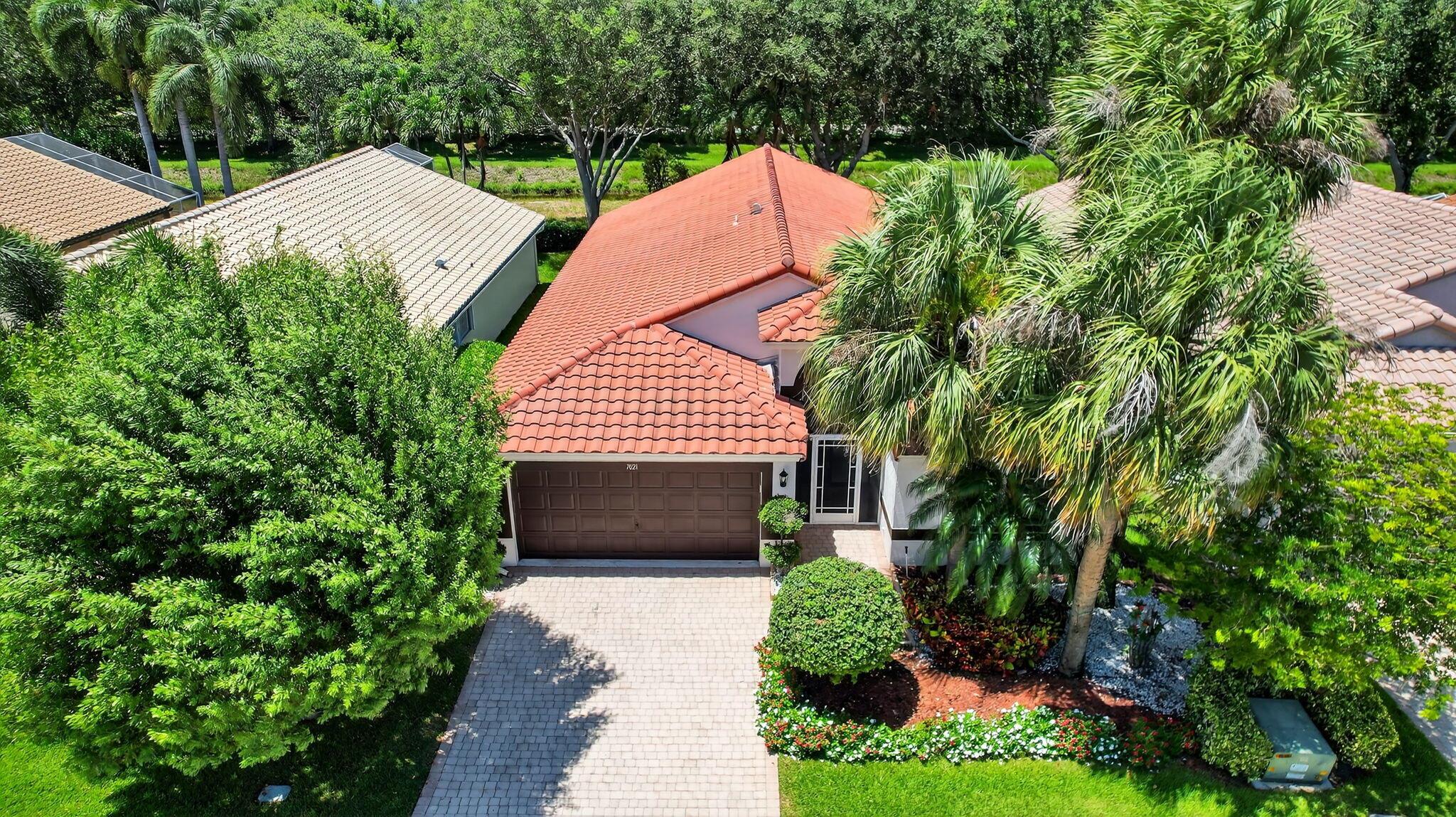 7021 Castlemaine Avenue