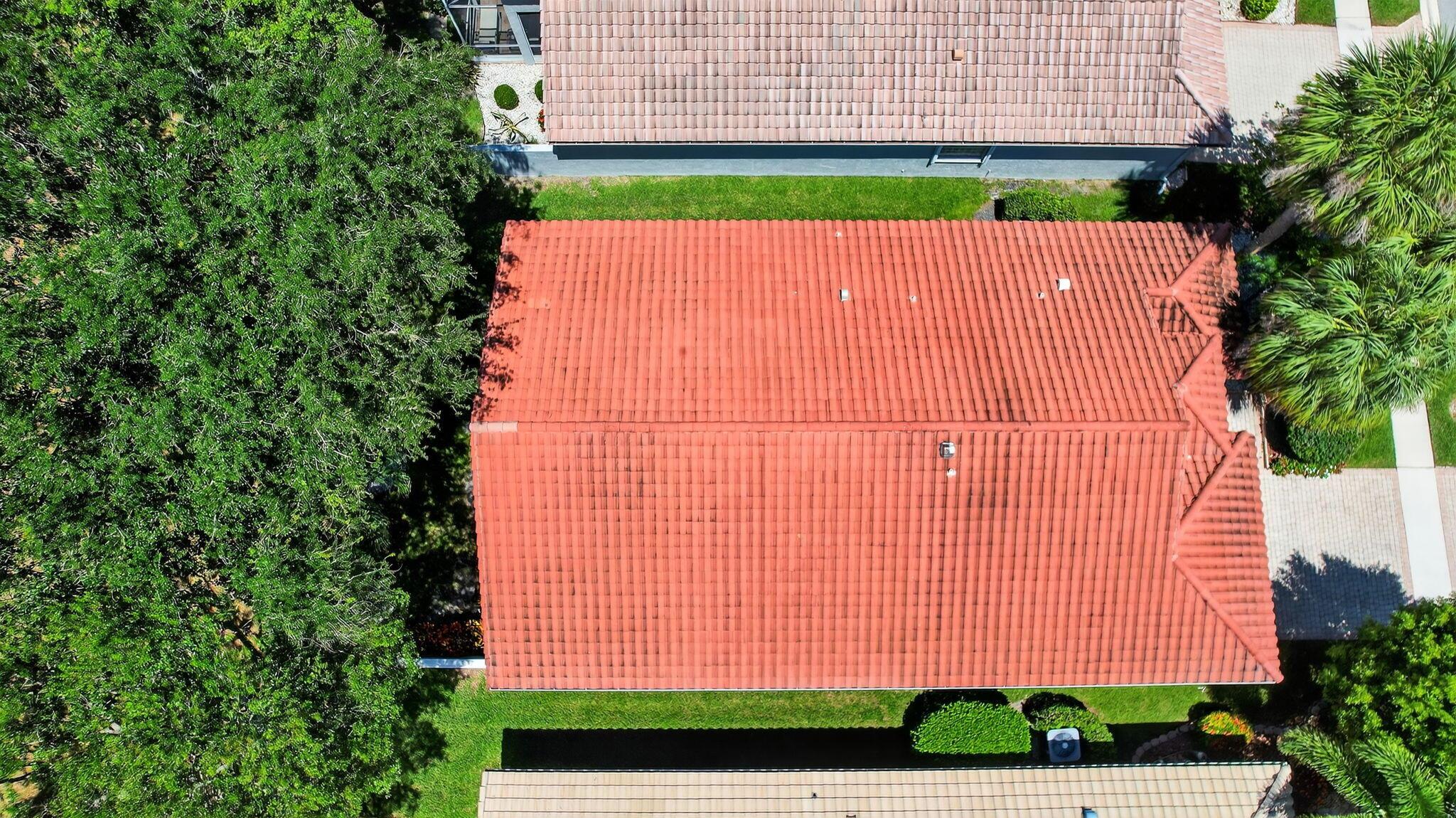 7021 Castlemaine Avenue