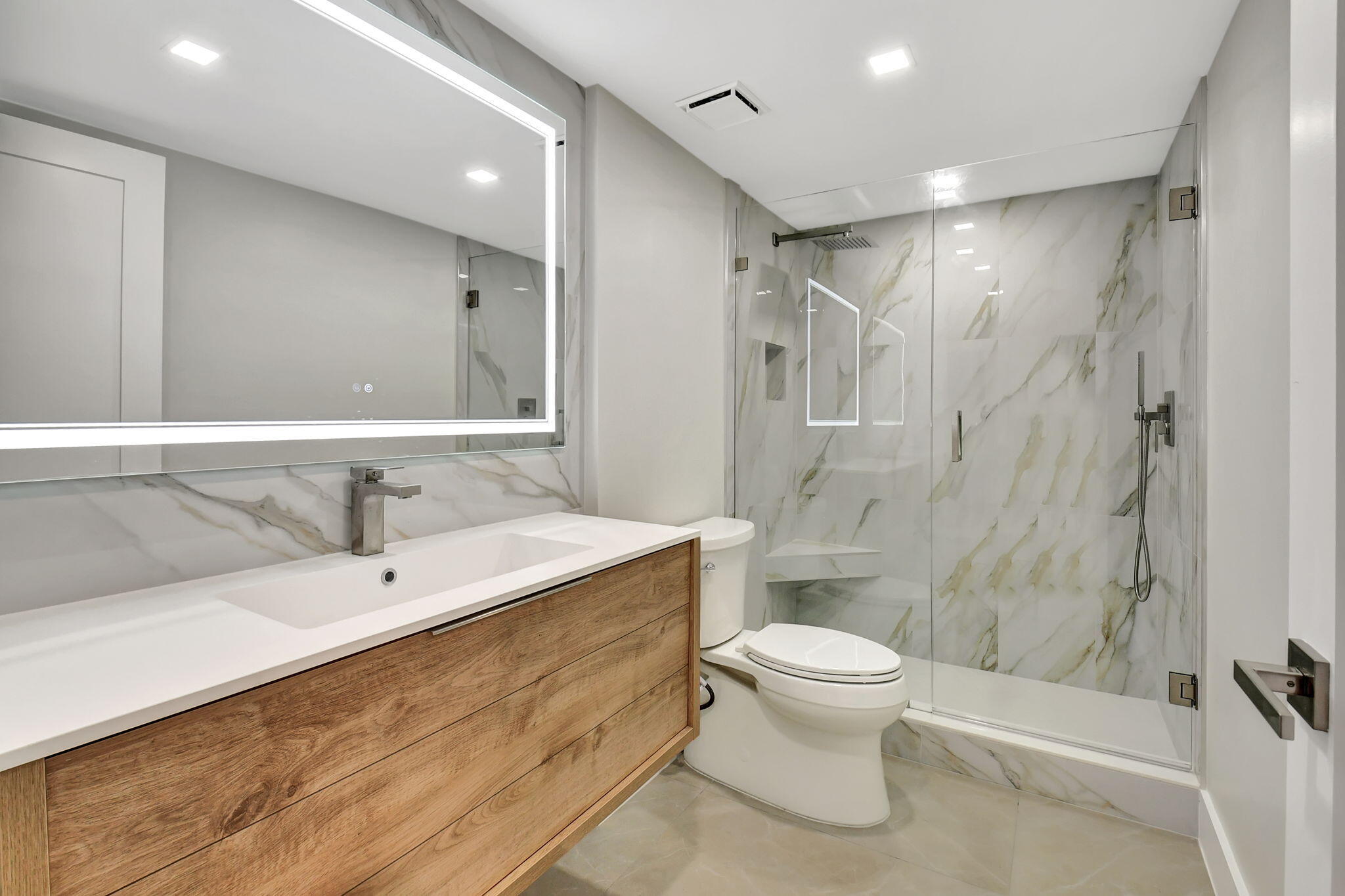14095 Royal Vista Drive 202