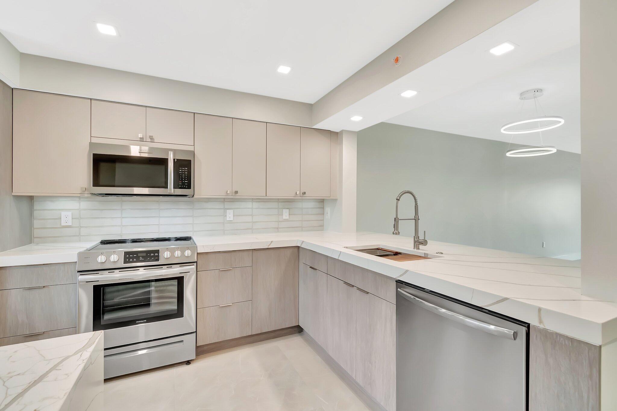 14095 Royal Vista Drive 202