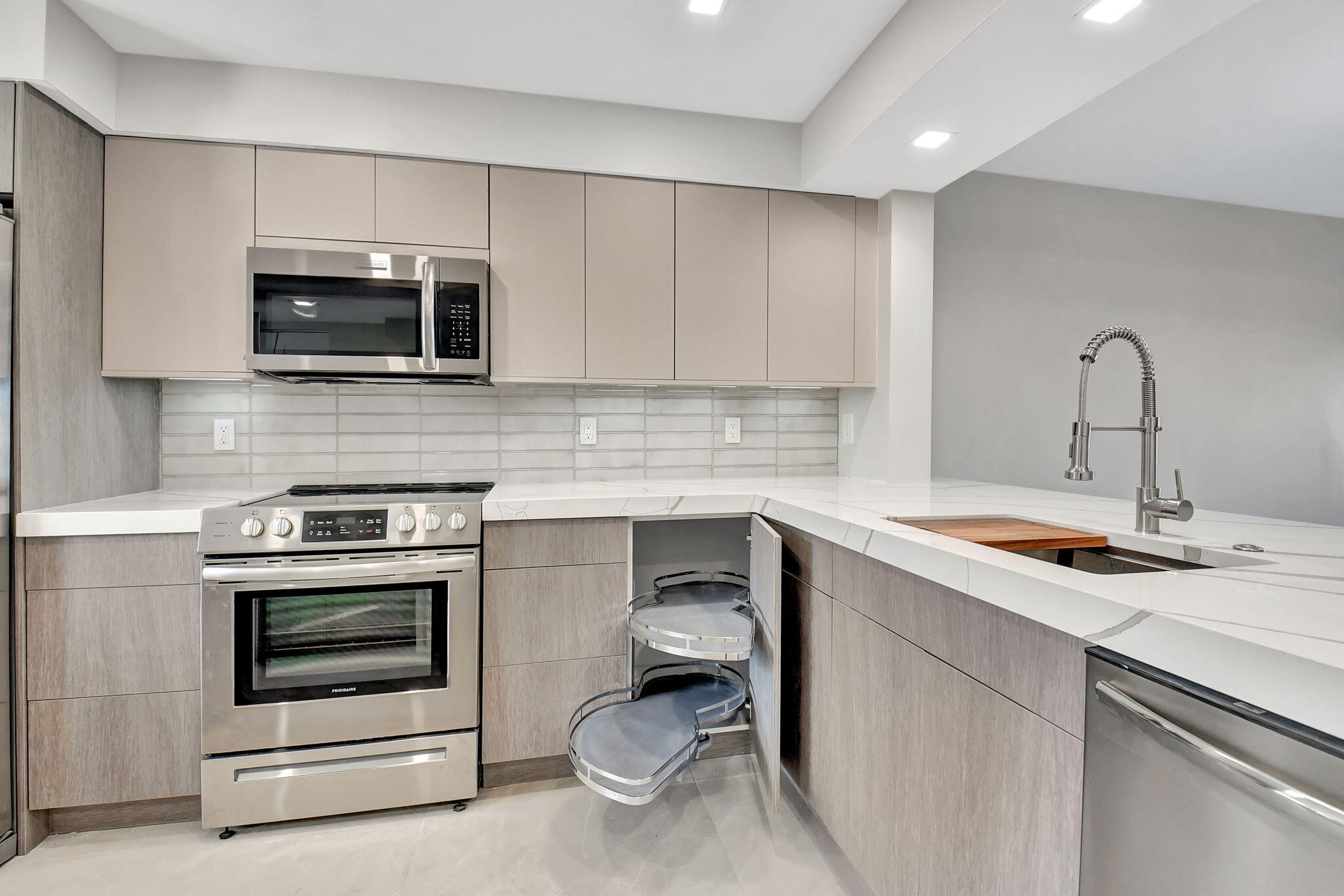 14095 Royal Vista Drive 202