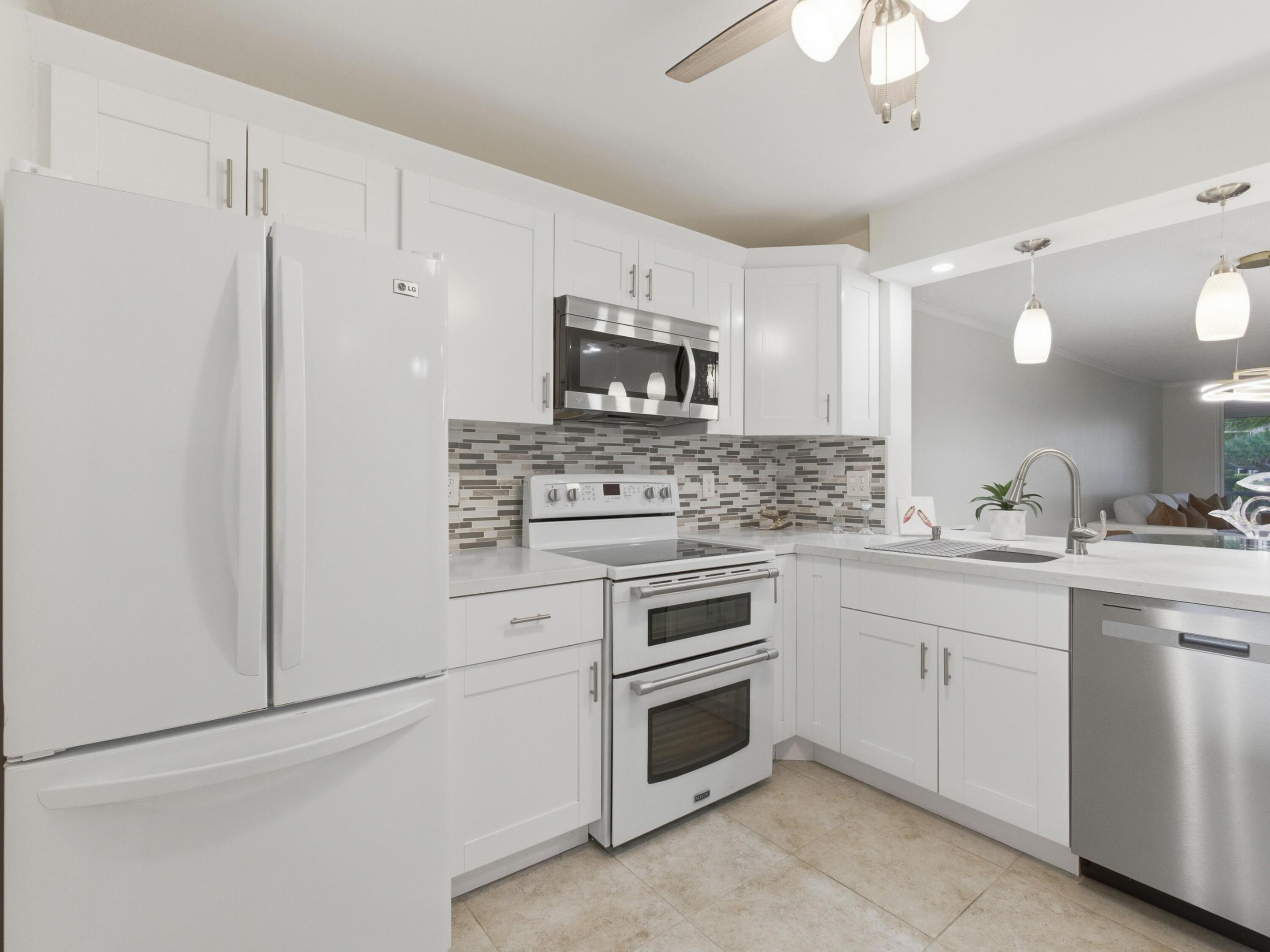 911 Gardenia Drive E 150