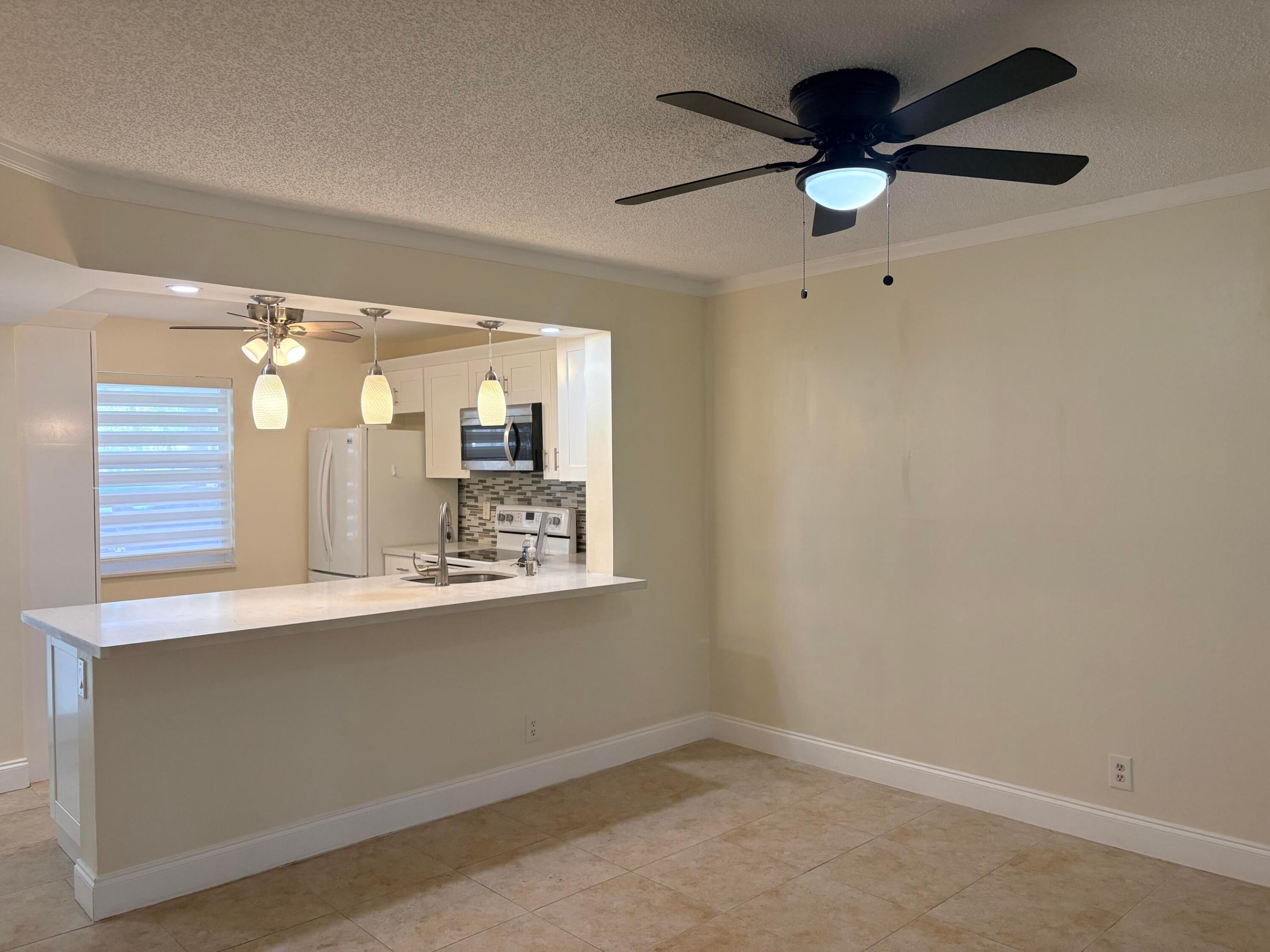 911 Gardenia Drive E 150
