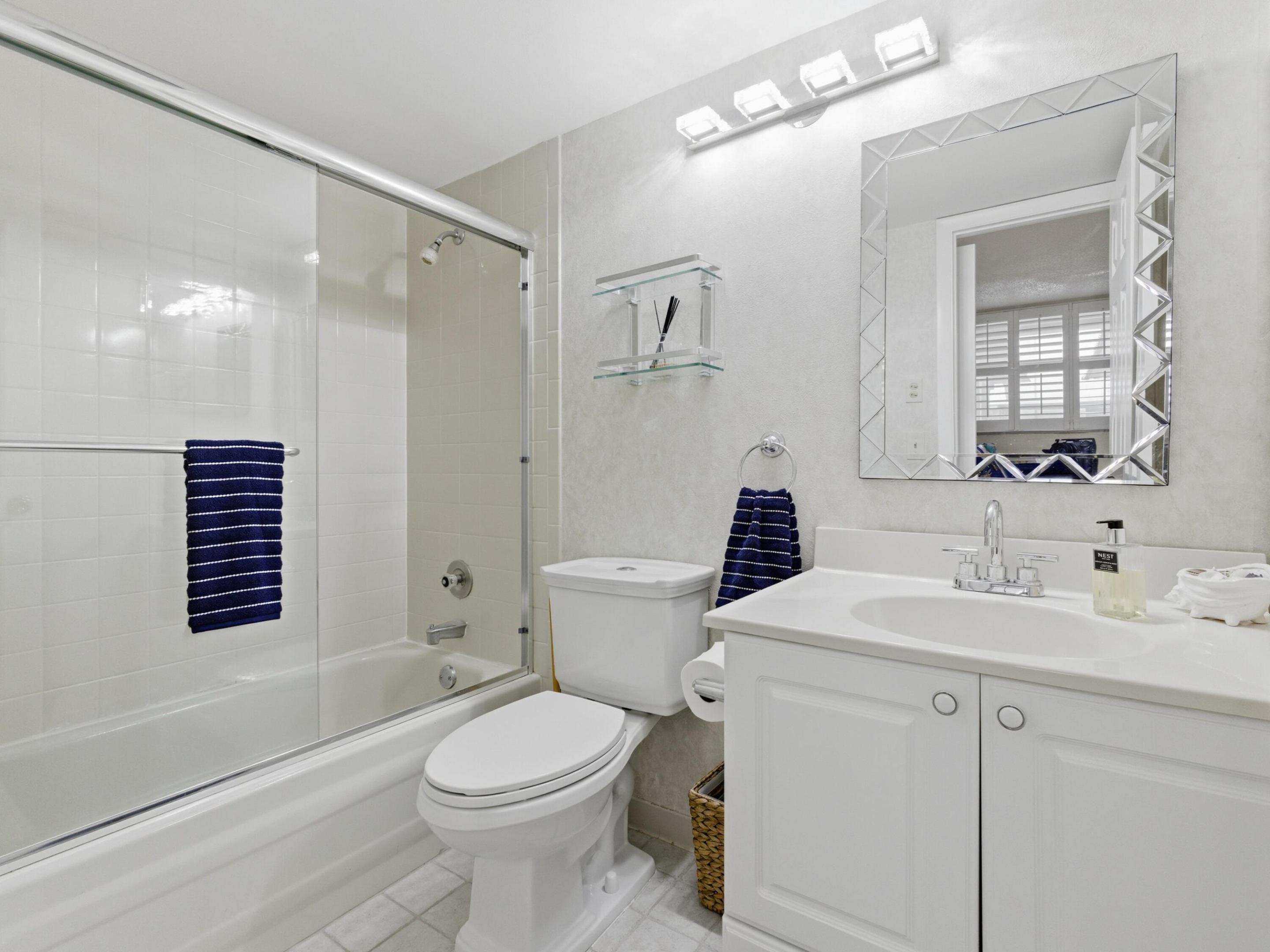 911 Gardenia Drive E 150