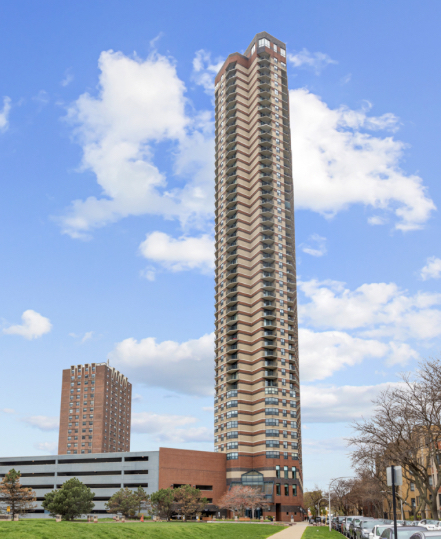 3660 N Lake Shore Drive Unit: 1512