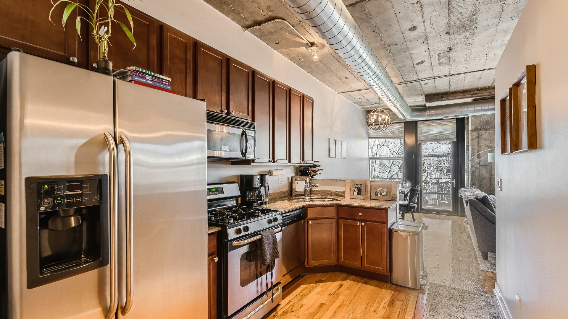 1071 W 15th Street Unit: 258