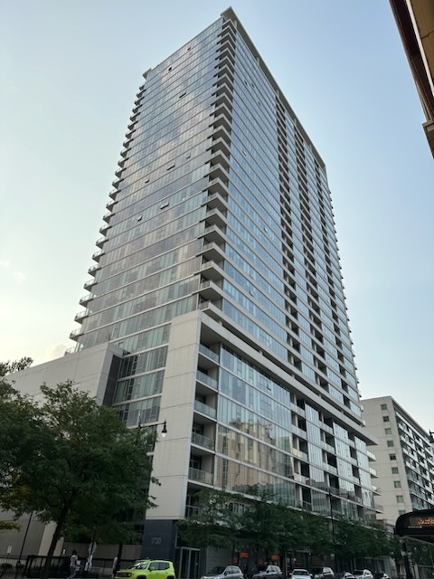 1720 S Michigan Avenue Unit: 1502