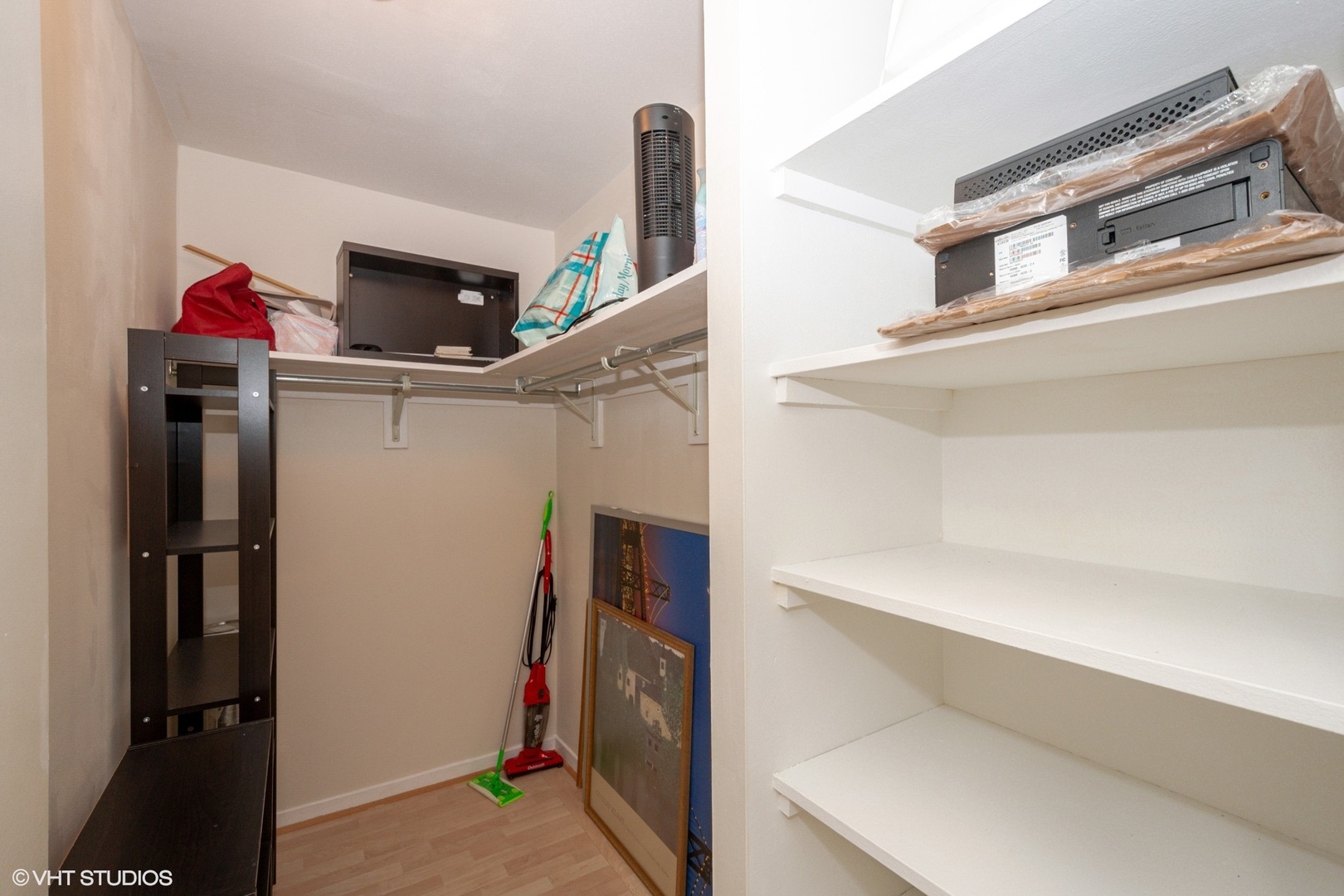 211 E Ohio Street Unit: 1911
