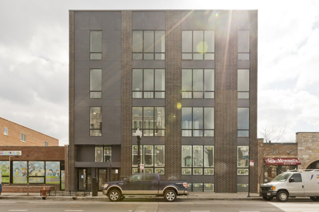 2247 W Lawrence Avenue Unit: 401