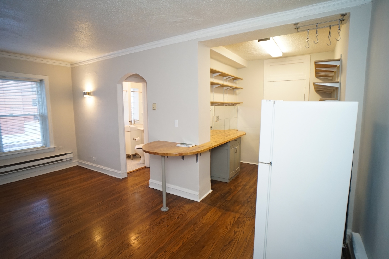 842 W Ainslie Street Unit: F1