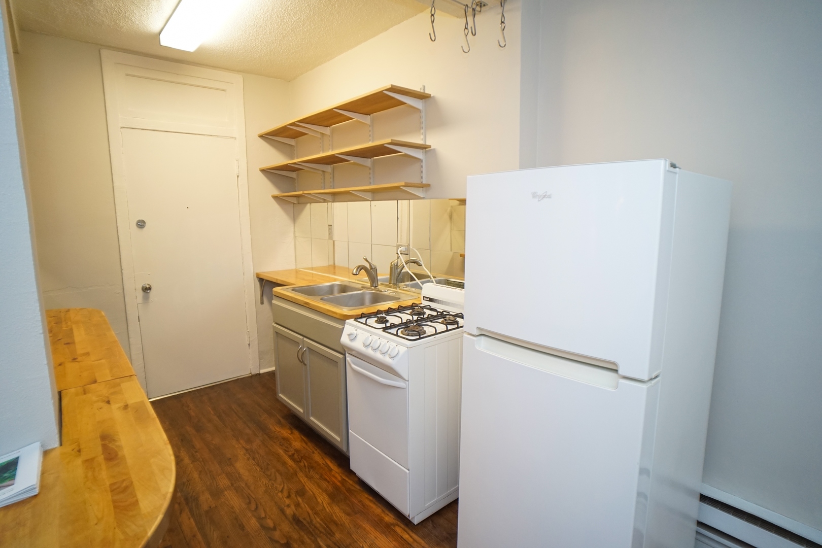 842 W Ainslie Street Unit: F1