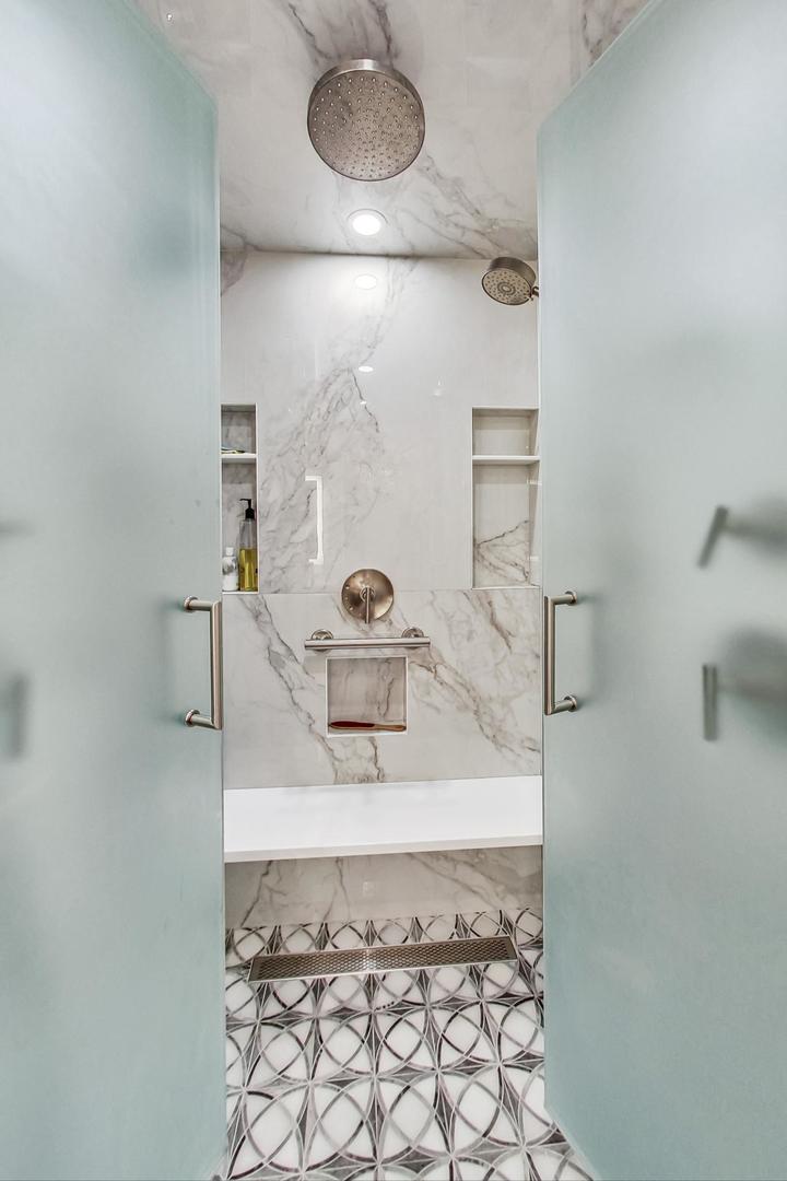 150 W Eugenie Street Unit: 12