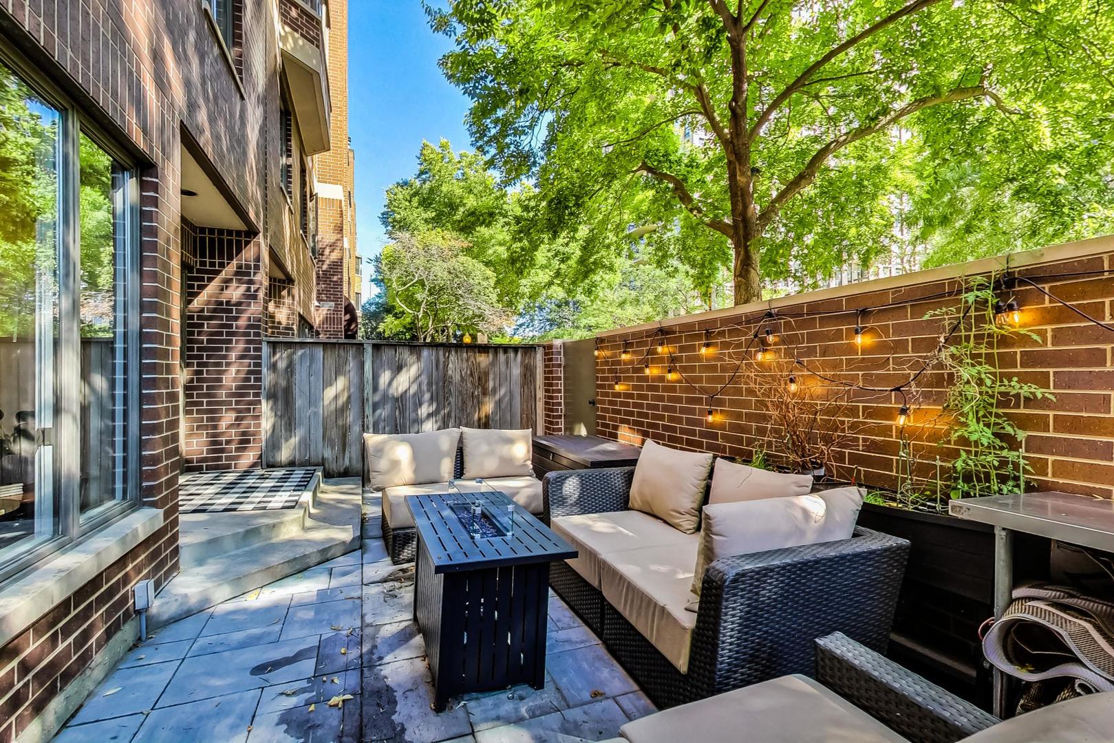 150 W Eugenie Street Unit: 12