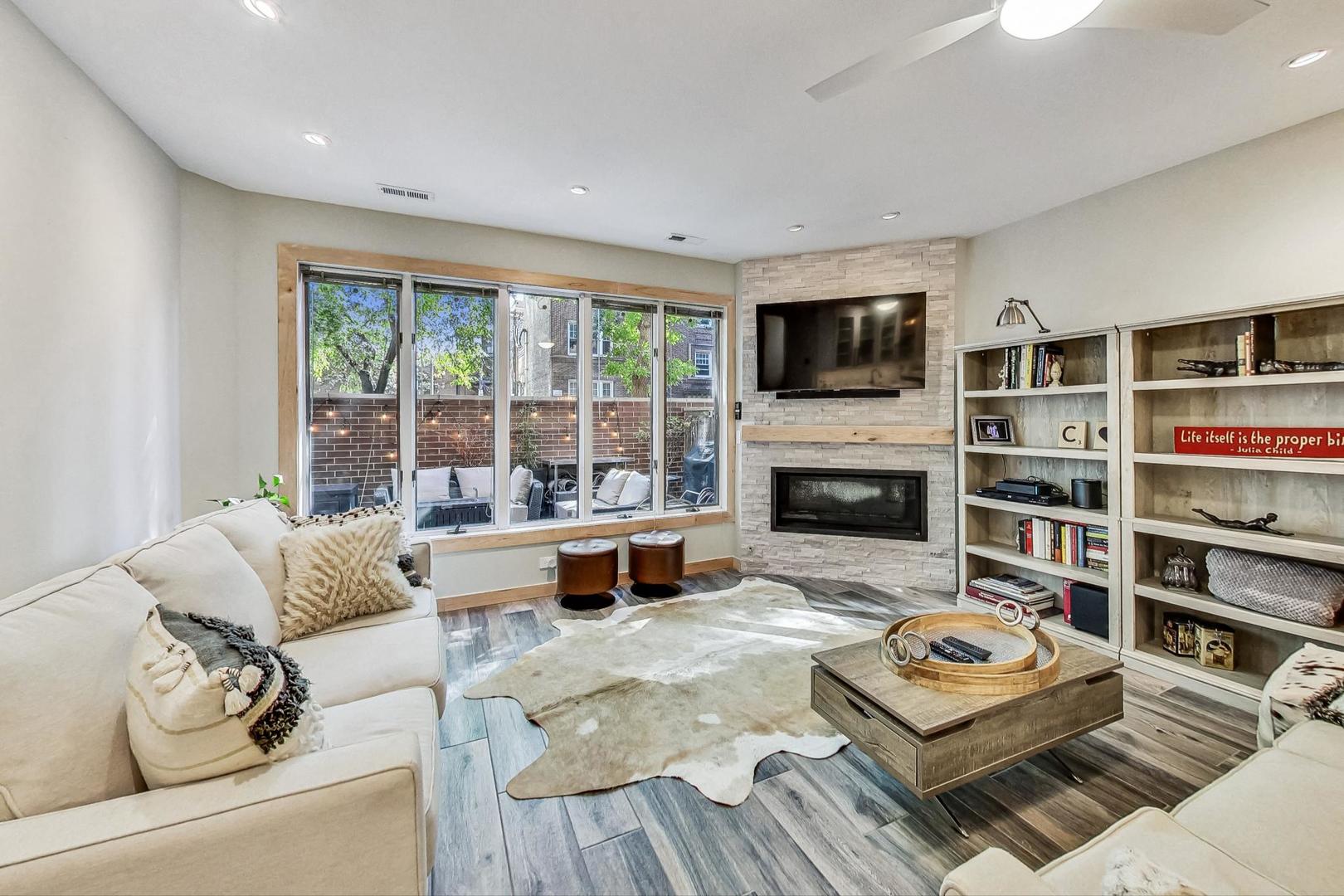 150 W Eugenie Street Unit: 12