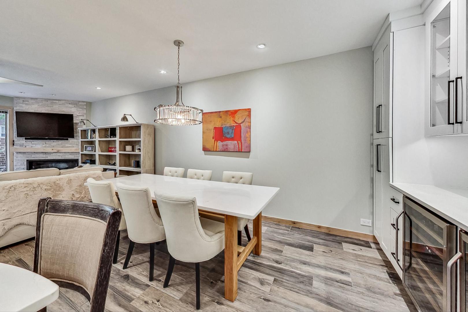 150 W Eugenie Street Unit: 12