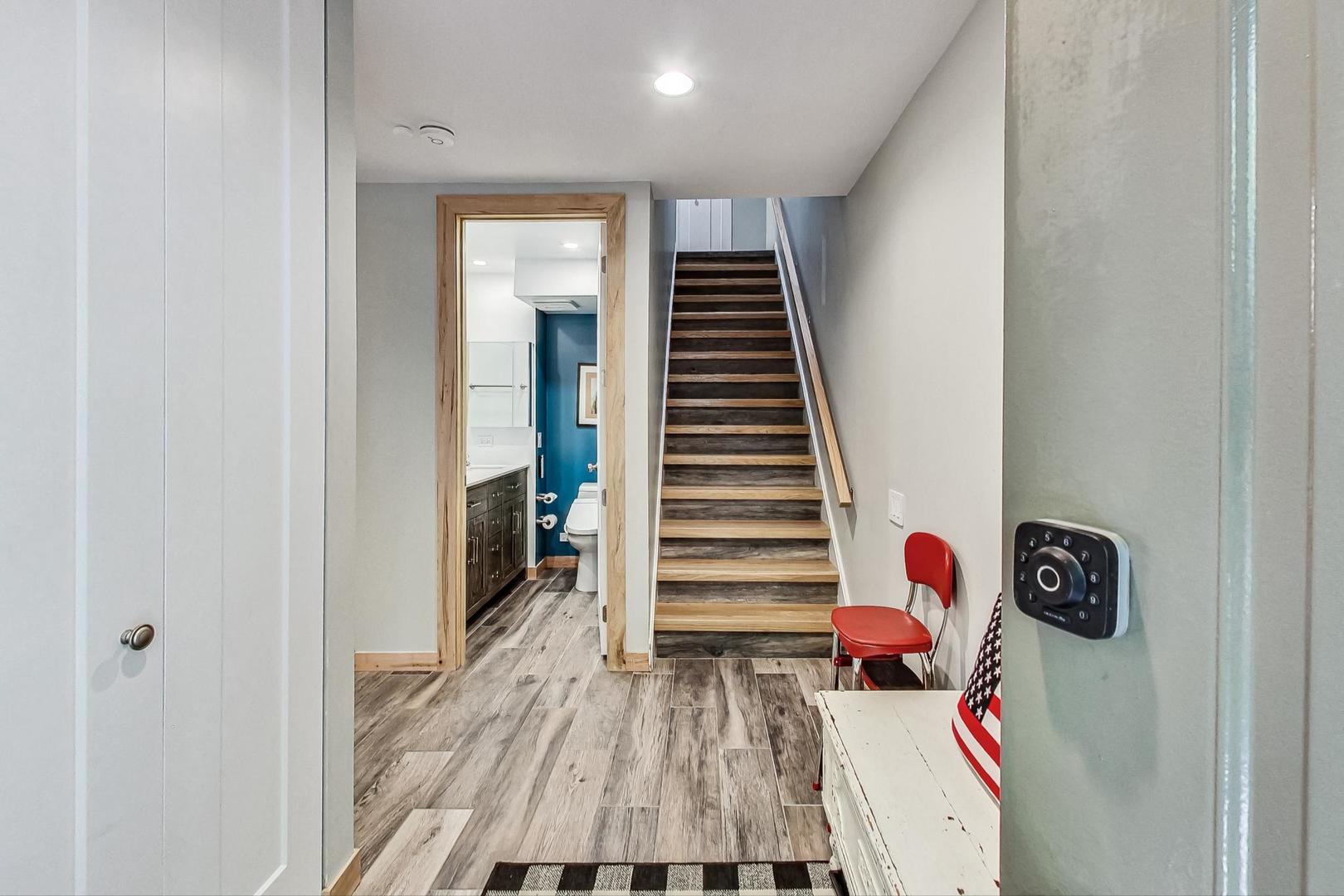 150 W Eugenie Street Unit: 12