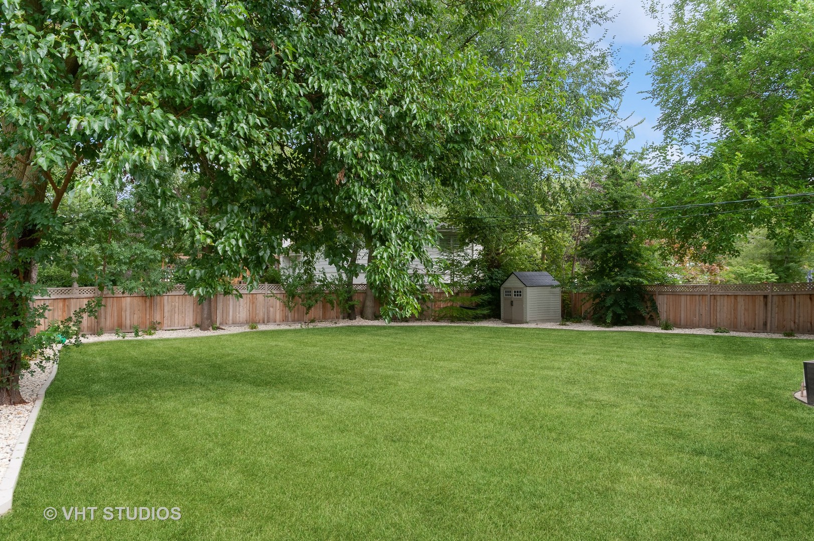 925 Castlewood Lane