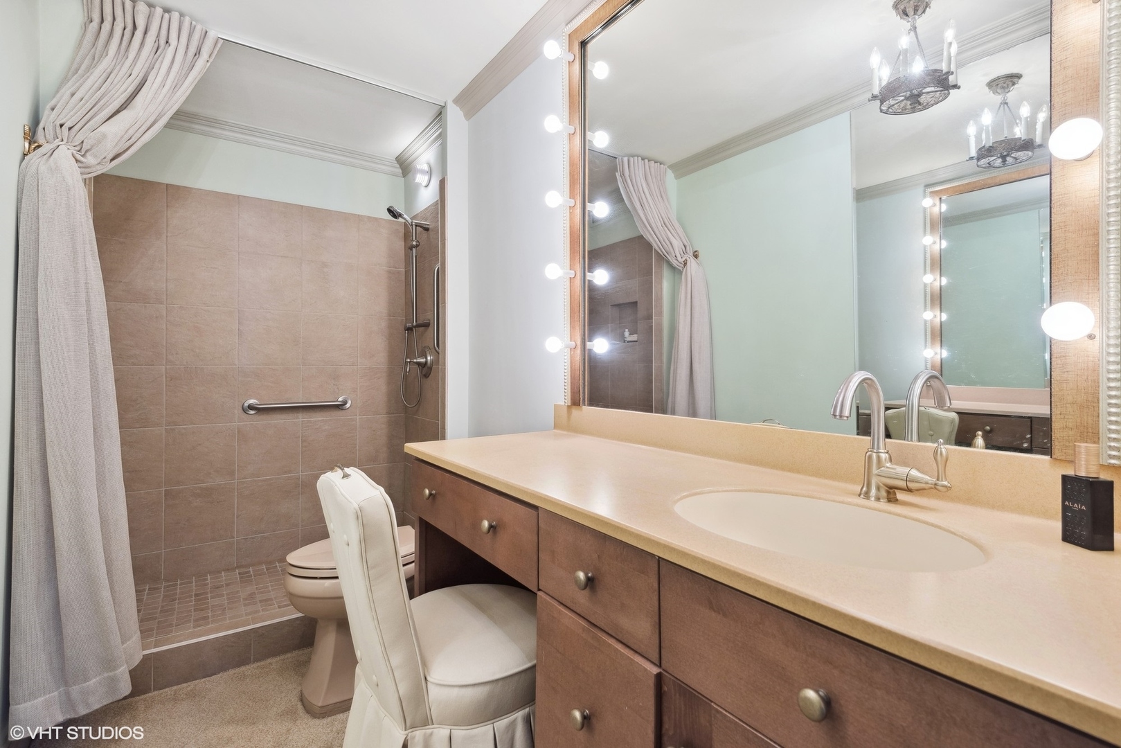 400 E Randolph Street Unit: 2920