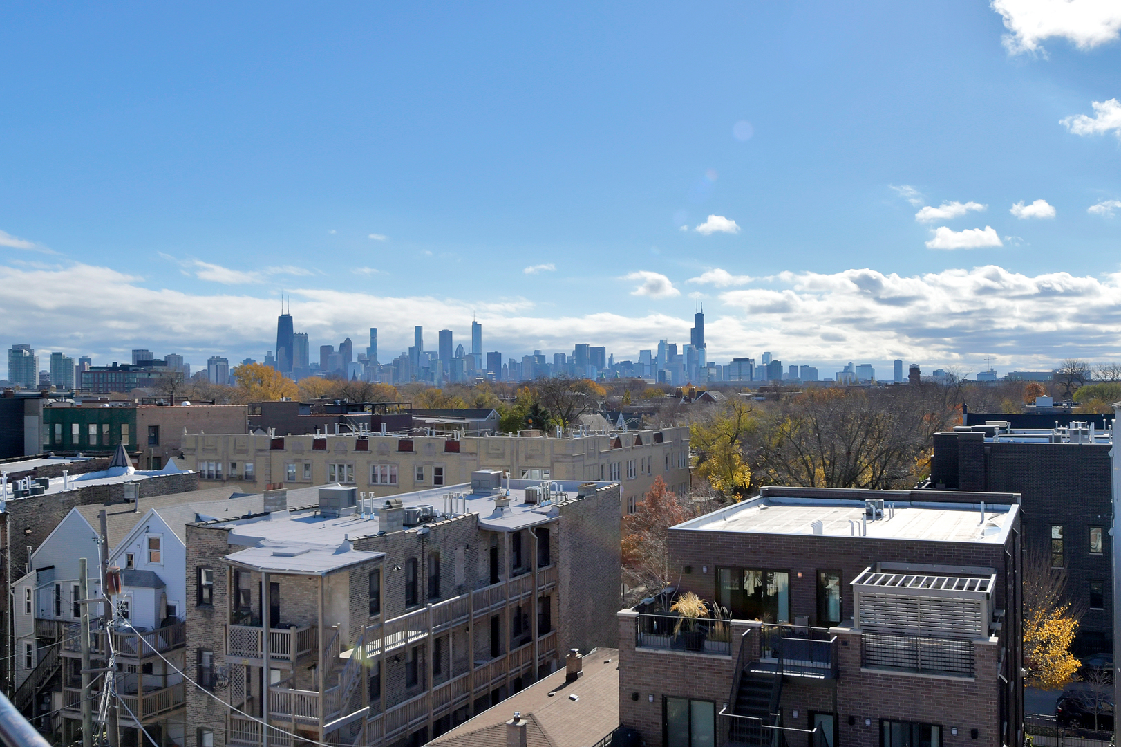 2840 N Lincoln Avenue Unit: C1