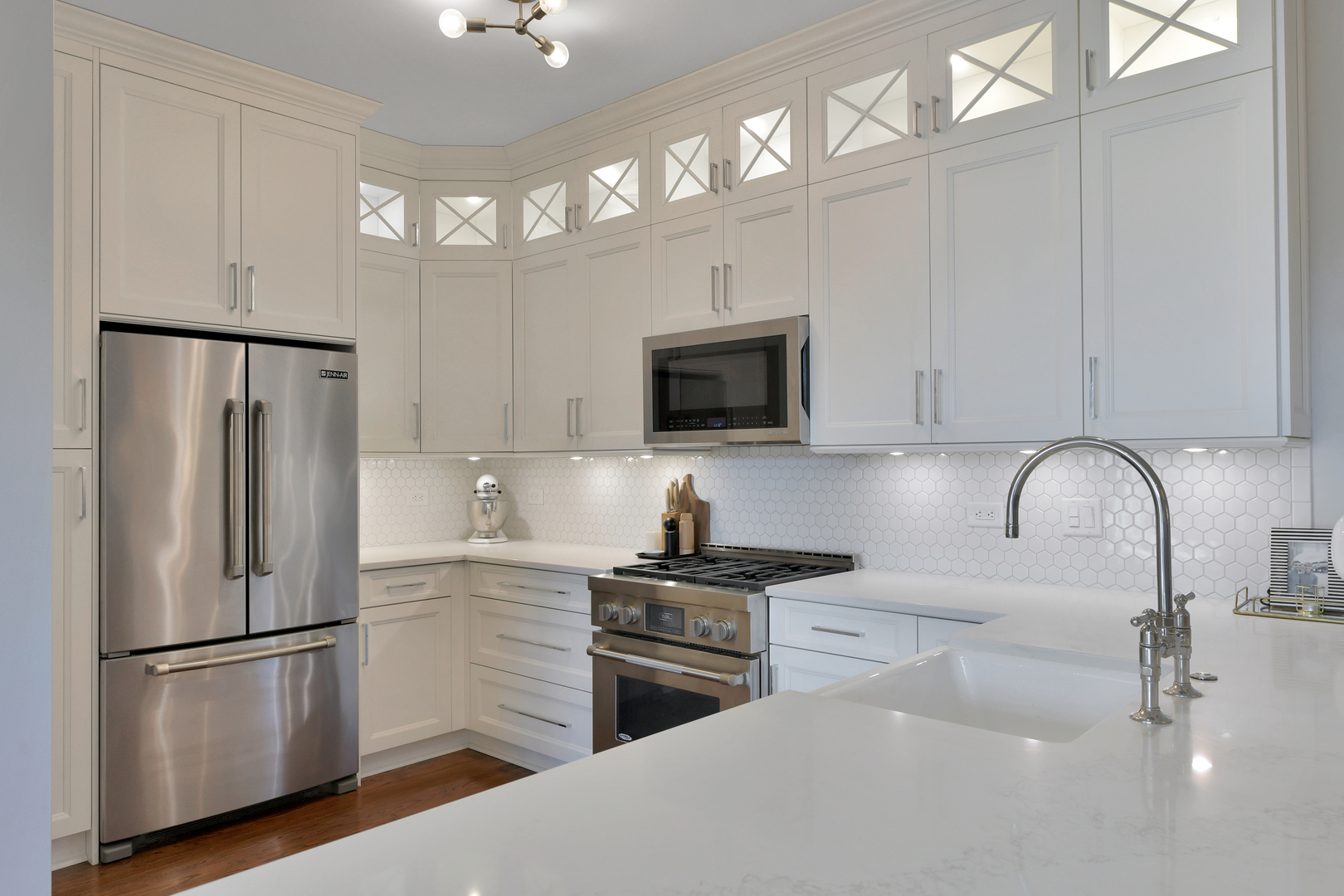 2840 N Lincoln Avenue Unit: C1